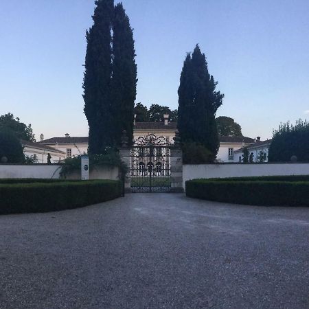 La Foresteria Di Villa Gorgo San Vito al Torre Exterior foto